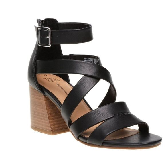 Time And Tru 8 WIDE Black Strappy Women's Sandals - New - Picture 1 of 5